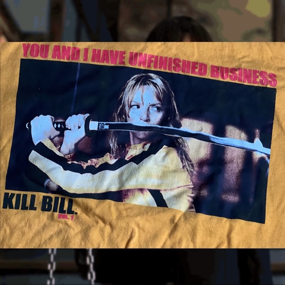 Kill Bill Men’s Medium T Shirt Sword Yellow Quentin Tarantino Volume 1 - Picture 2 of 3